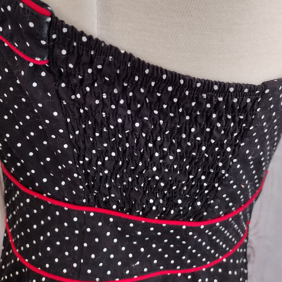Hell Bunny | Black Polka Dot Red Trim Sweetheart Halter Fit & Flare Dress - Picture 5 of 14